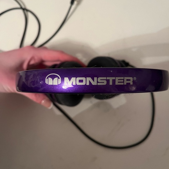 Over ear headphones - Picture 3 of 4